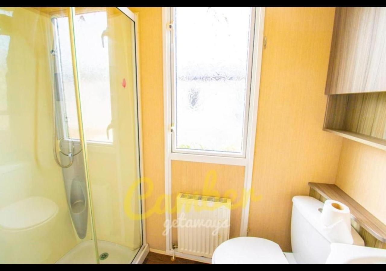 Mp502 - Camber Sands Holiday Park - Sleeps 6 - Small Dog - Gated Decking - Amazing Marsh Views Exteriör bild